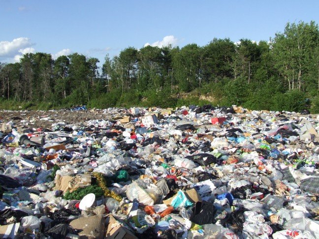 Área de destinação de resíduos em Dryden, Canadá, em foto de arquivo de 2008.